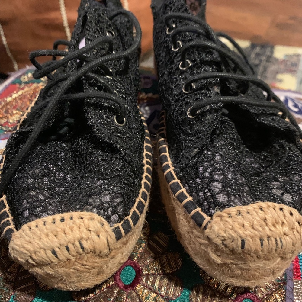 Lace platform espadrilles. - Picture 7 of 8